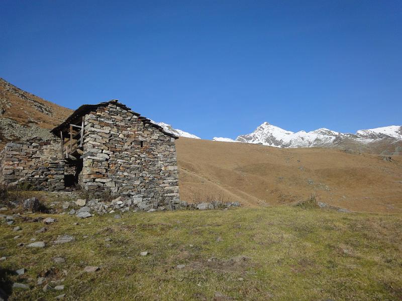 06 Monte Colombo re della valle.JPG